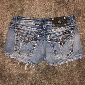 Miss me distressed short shorts